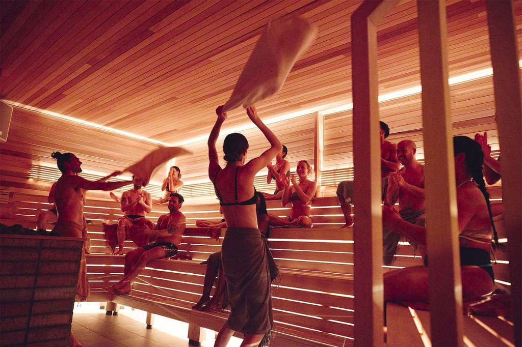 SAUNA RAVE