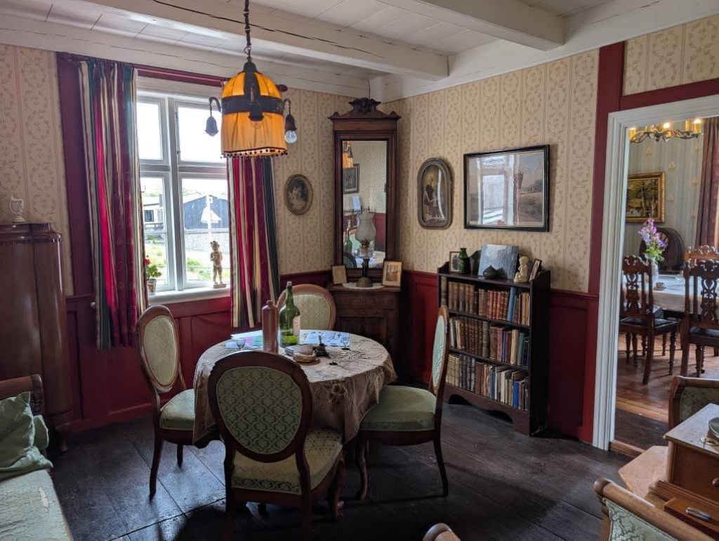 Tvøroyri Town Museum, Old Doctor's House