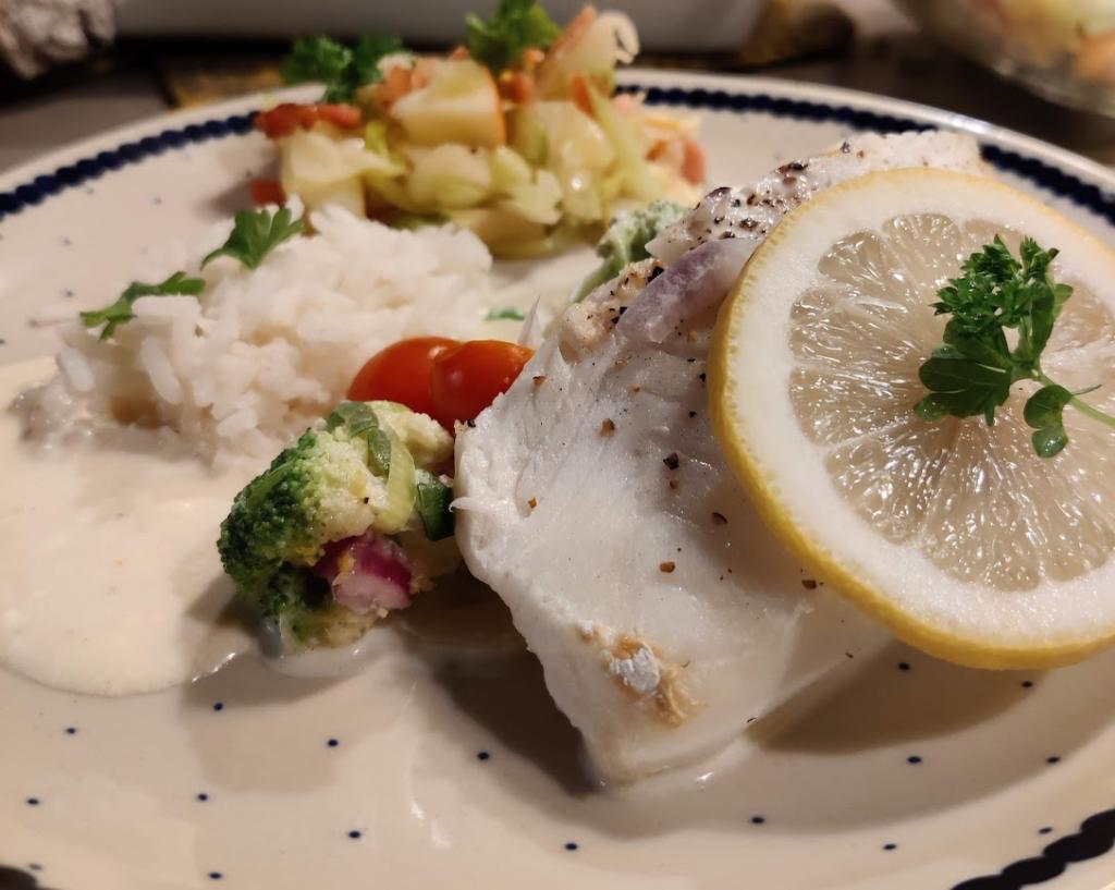 Enjoy a MEAL in a cozy neighbourhood in Leirvik