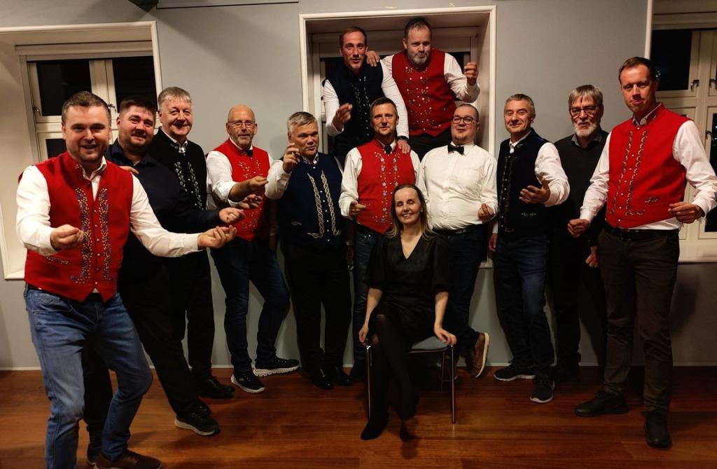 A fun concert in Varpið, the culture house