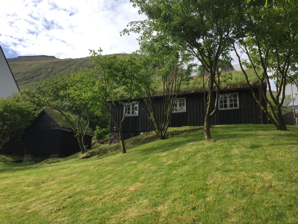 The Old Fisherman's Cottage in Fuglafjørður