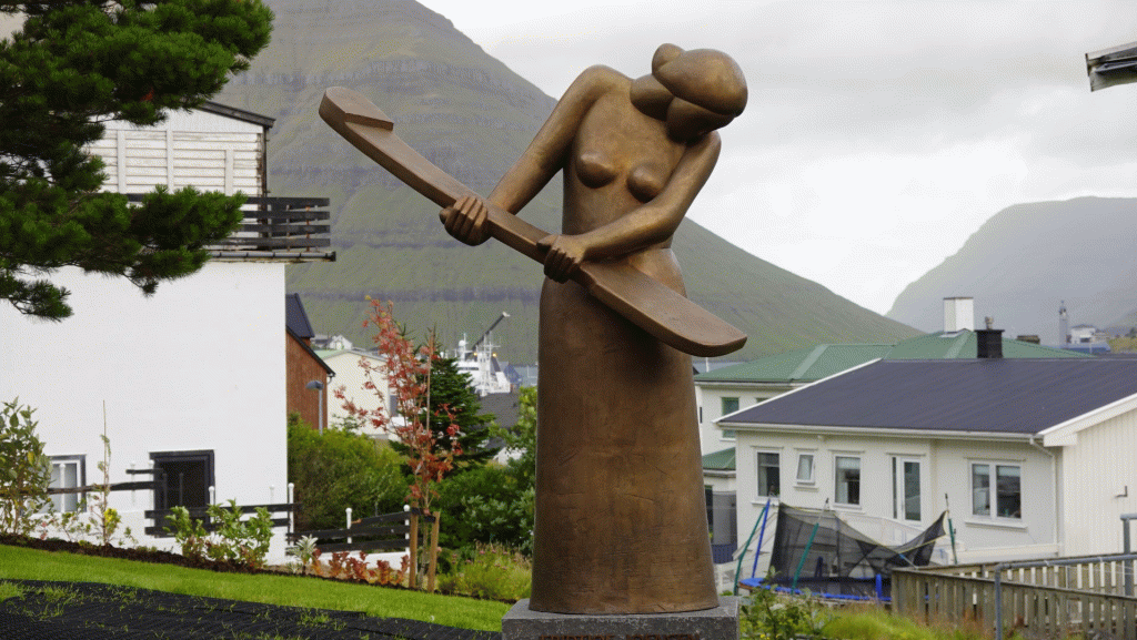 Kvinna við róðrið (Woman by the rudder)