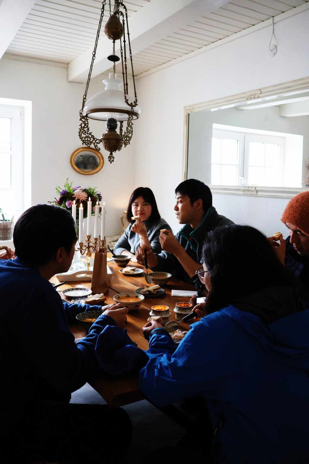 Enjoy a MEAL in a cozy neighbourhood in Leirvik