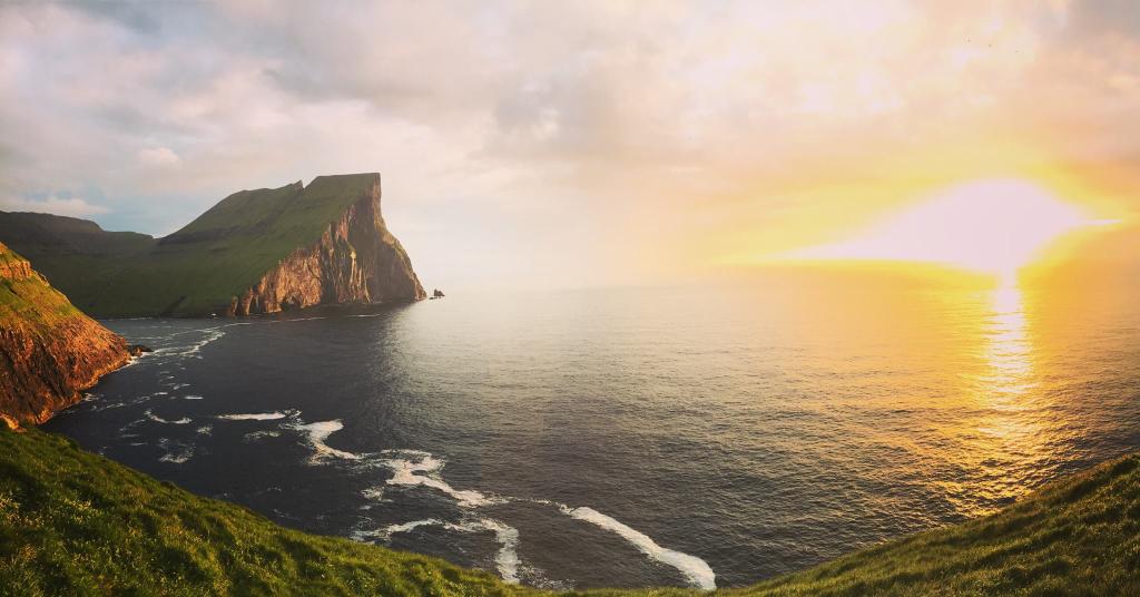 Tjørnuvík Hiking