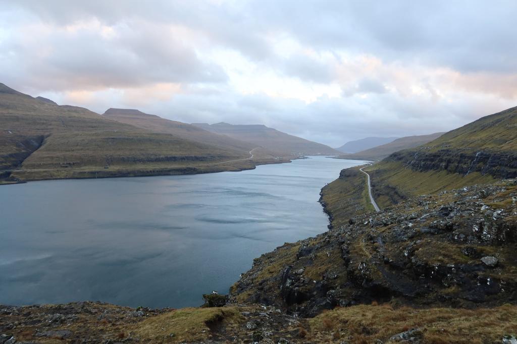 Boat trip in Sundalagið and other places